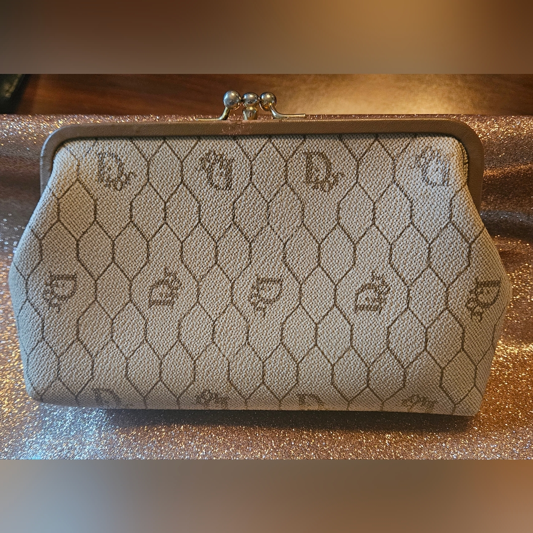 Euc Dior Clutch